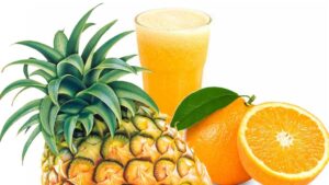 smoothie de laranja com abacaxi