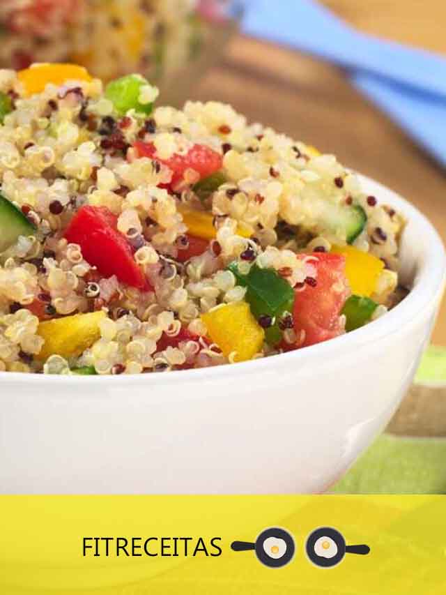  Essa salada de quinoa é uma opção versátil e nutritiva, podendo ser adaptada de acordo com suas preferências pessoais. É uma excelente opção para incluir no cardápio de uma alimentação saudável e equilibrada. Aproveite!