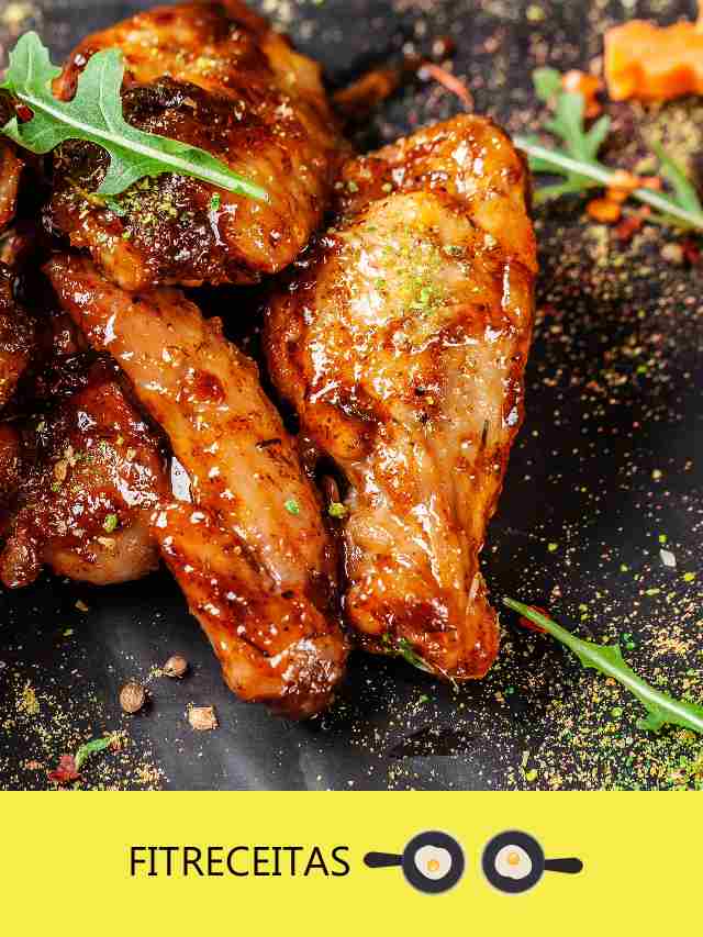  Se você é fã de frango a passarinho, vai adorar esta receita que traz uma versão mais saudável e prática: o frango a passarinho feito na Airfryer.